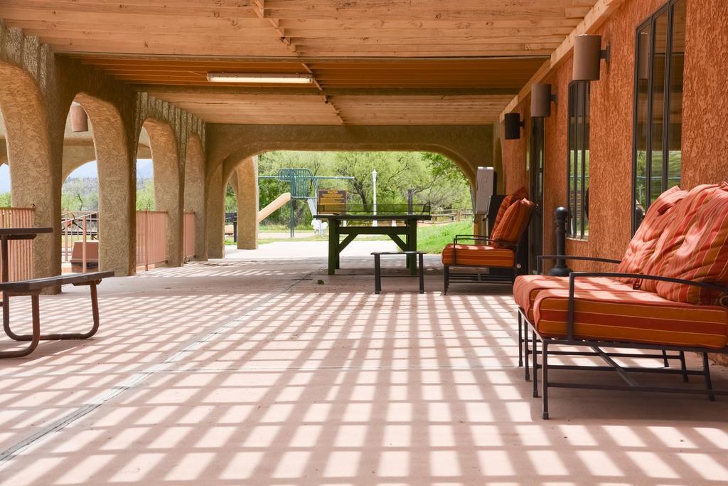 Verde Valley Studio Park Model Cabin 16 Cottonwood Bagian luar foto